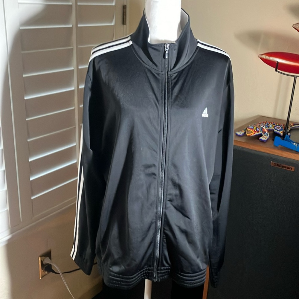 🖤🤍Adidas 100% Polyester Black Zip Front Long Sleeved W/Stripes Jacket SZ 2XL